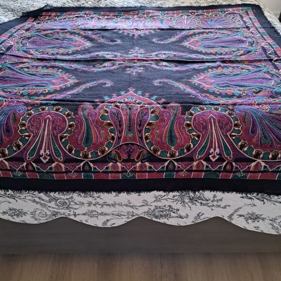 FENDI Luxurious Rare VTG Logo Wool Shawl India Pattern Scarf Large Square 53in - Picture 6 of 11